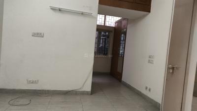Bedroom Image of 1600 Sq.ft 3 BHK Duplex for rent in DDA Sector C Pocket 6, Vasant Kunj New Delhi for Rs. 78000