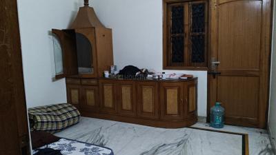 Bedroom Image of 1500 Sq.ft 3 BHK Builder Floor for rent in Swaraj Homes Hari Mandir Block RWA, GTB Nagar New Delhi for Rs. 48000