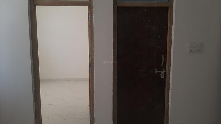 Near florance building apartments Bedroom 1