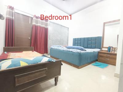 Bedroom Image of 2000 Sq.ft 3 BHK Apartment / Flat for rent in Utrathiya Zirakpur for Rs. 20000