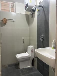 Bathroom Image of 600 Sq.ft 1 BHK Apartment / Flat for rent in Whitefield Bengaluru for Rs. 26400