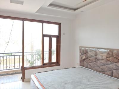Bedroom Image of 1350 Sq.ft 3 BHK Apartment / Flat for sale in JMD Diamond Residency by JMD Construction, Sector 73 Noida for Rs. 6000000