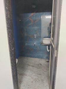 Bathroom Image of 750 Sq.ft 2 BHK Apartment / Flat for rent in D S Kalantri Shriniwas Court, Deolali Camp Devlali for Rs. 14000
