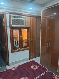 Bedroom Image of 480 Sq.ft 1 BHK Builder Floor for rent in Freedom Fighters Enclave New Delhi for Rs. 24000