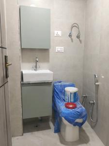 Common Bathroom Image of 720 Sq.ft 2 BHK Builder Floor for sale in Patparganj New Delhi for Rs. 8500000
