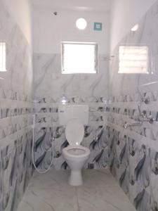 Common Bathroom Image of 650 Sq.ft 2 BHK Apartment / Flat for sale in Rajarhat Kolkata for Rs. 1950000
