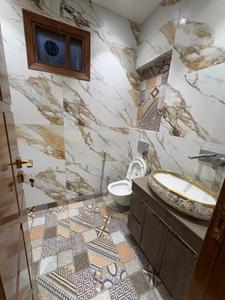 Bathroom Image of 1440 Sq.ft 3 BHK Builder Floor for sale in Mukherjee Nagar New Delhi for Rs. 25000000