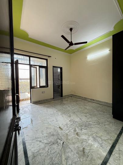 Basai, Sector 70 Bedroom 1