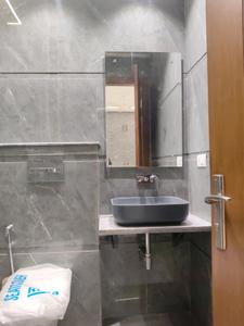 Bedroom Two Image of 4819 Sq.ft 4 BHK Builder Floor for rent in DLF Independent Floors, DLF Phase 3 Gurgaon for Rs. 110000