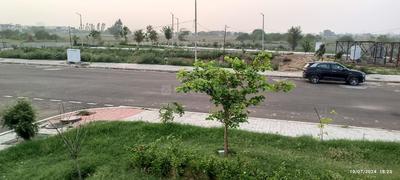 Sector 98 Plot View 3