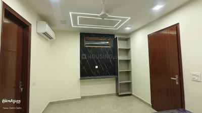 Bedroom Image of 450 Sq.ft 1 BHK Apartment / Flat for rent in Lajpat Nagar New Delhi for Rs. 40000