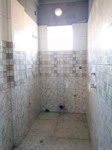 Common Bathroom Image of 825 Sq.ft 2 BHK Apartment / Flat for sale in Behala Kolkata for Rs. 2900000