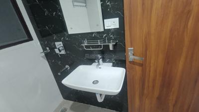 Bathroom Image of 600 Sq.ft 1 RK Builder Floor for rent in Sector 31 Gurgaon for Rs. 24000
