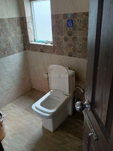 Bathroom Image of 1100 Sq.ft 3 BHK Apartment / Flat for rent in Globus Coral Woods, Hoshangabad Road Bhopal for Rs. 18000