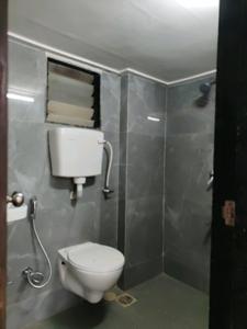 Common Bathroom Image of 640 Sq.ft 1 BHK Apartment / Flat for sale in RNA NG Platinum City, Vasai East Vasai for Rs. 3700000