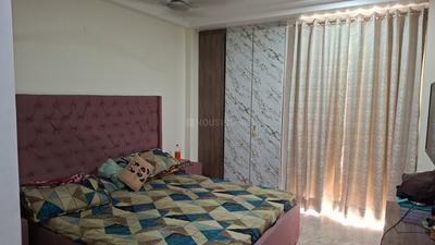 Bedroom Image of 1800 Sq.ft 3 BHK Builder Floor for sale in Bali Nagar New Delhi for Rs. 40000000