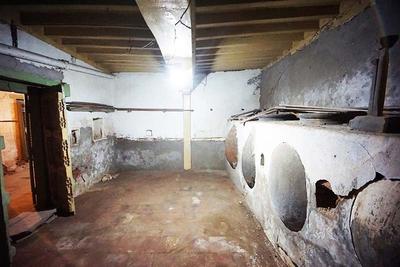 Kitchen Image of 2502 Sq.ft 6 BHK Independent House for sale in Khadia Ahmedabad for Rs. 19000000