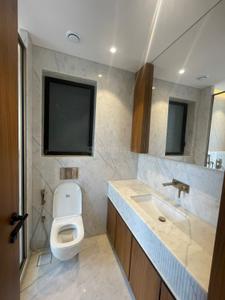 Bathroom Image of 2600 Sq.ft 4 BHK Apartment / Flat for sale in Bandra West Mumbai for Rs. 235000000