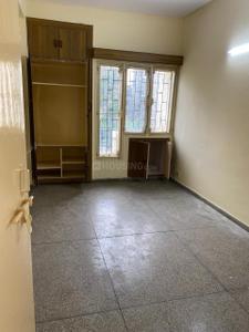 Bedroom Image of 1050 Sq.ft 2 BHK Apartment / Flat for rent in Patparganj New Delhi for Rs. 32000