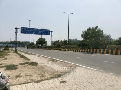 Image of 6250 Sq.ft Residential Plot / Land for sale in Sector 79, Noida for Rs. 121400000
