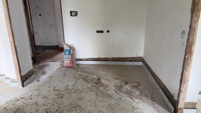 Living Room Image of 739 Sq.ft 2 BHK Apartment / Flat for sale in Chinar Park Kolkata for Rs. 2956000