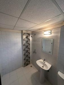 Bathroom Image of 1700 Sq.ft 3 BHK Apartment / Flat for rent in Paramount Emotions, Noida Extension Greater Noida for Rs. 27000