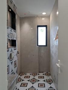 Common Bathroom Image of 1650 Sq.ft 3 BHK Builder Floor for sale in Paschim Vihar New Delhi for Rs. 32500000