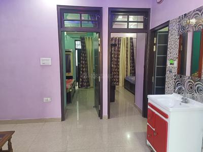 Bedroom Image of 1250 Sq.ft 2 BHK Builder Floor for rent in Gomti Nagar Lucknow for Rs. 20000