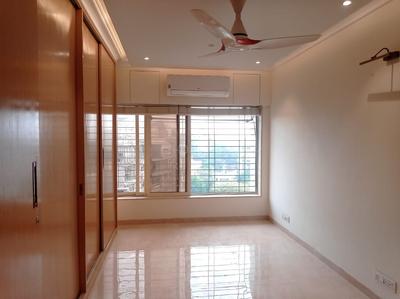 Hall Image of 2000 Sq.ft 4 BHK Apartment / Flat for sale in Silver Springs apartments, Bandra West Mumbai for Rs. 72500000