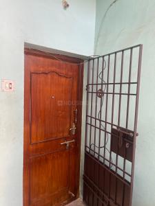 Bedroom Image of 1250 Sq.ft 3 BHK Apartment / Flat for rent in Sri Sai Sarvesh Apartment, Pammal Chennai for Rs. 25000