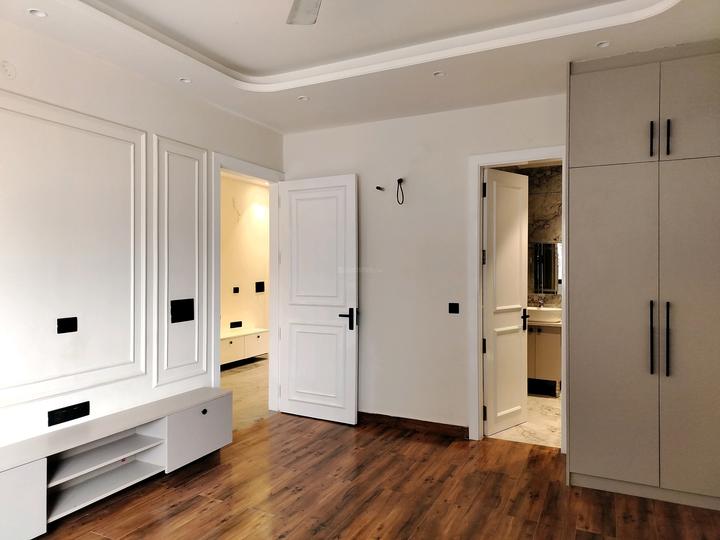 DLF Phase 3 Bedroom 1