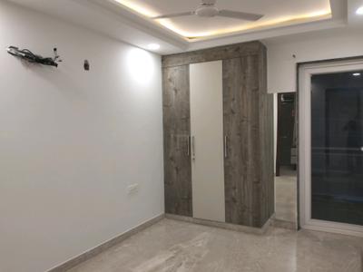 Bedroom Image of 1200 Sq.ft 3 BHK Builder Floor for sale in Shalimar Bagh New Delhi for Rs. 27500000