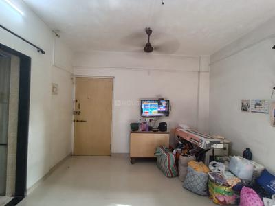 Hall Image of 675 Sq.ft 2 BHK Apartment / Flat for rent in Kandivali East Mumbai for Rs. 35000