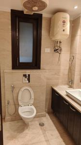 Bathroom Image of 2000 Sq.ft 3 BHK Builder Floor for sale in Sarvapriya Vihar New Delhi for Rs. 54500000