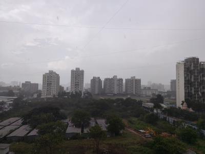 Image of 950 Sq.ft 2 BHK Apartment / Flat for rent in Mantra Essence, Undri, Pune for Rs. 18500