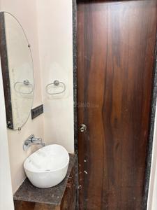 Bathroom Image of 750 Sq.ft 1 BHK Independent House for rent in Nipania Indore for Rs. 12000
