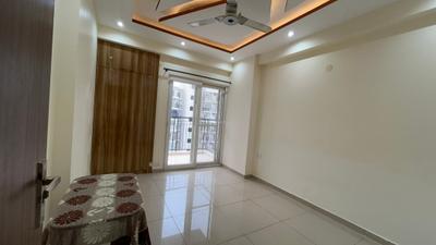 Bedroom Image of 1100 Sq.ft 3 BHK Apartment / Flat for rent in Gulshan Botnia, Sector 144 Noida for Rs. 45000