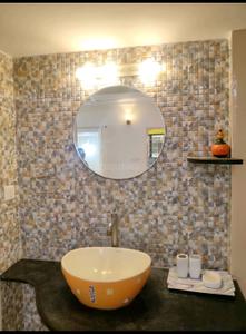 Image of 1435 Sq.ft 3 BHK Apartment / Flat for sale in NGV Commercial Complex, Koramangala, Bengaluru for Rs. 19700000