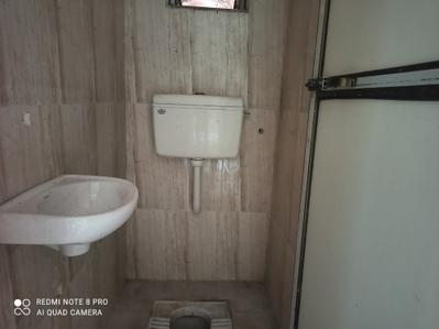 Bathroom Image of 685 Sq.ft 1 BHK Apartment / Flat for rent in Dosti Belleza, Parel Mumbai for Rs. 47000