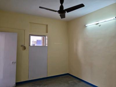Bedroom Image of 1000 Sq.ft 2 BHK Apartment / Flat for rent in Janakpuri New Delhi for Rs. 24000
