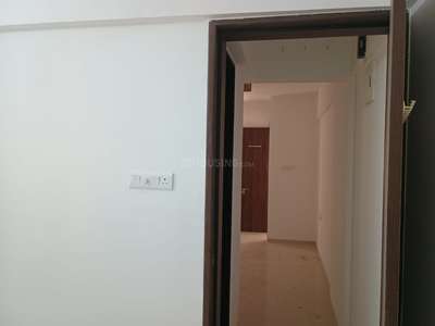 Bedroom Image of 600 Sq.ft 1 BHK Apartment / Flat for rent in Oxy Beaumonde, Viman Nagar Pune for Rs. 23000