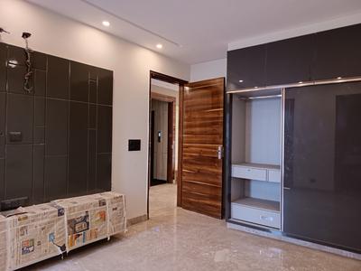 Bedroom Image of 1800 Sq.ft 3 BHK Builder Floor for sale in Paschim Vihar New Delhi for Rs. 35000000