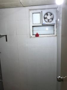 Bathroom Image of 905 Sq.ft 2 BHK Apartment / Flat for rent in Shriram Surabhi, Mallasandra Bengaluru for Rs. 25000