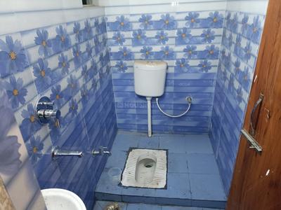 Bathroom Image of 1365 Sq.ft 3 BHK Apartment / Flat for sale in Gokulam Apartment, Danapur Patna for Rs. 7500000