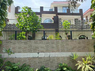 Image of 2250 Sq.ft 3 BHK Independent House for sale in Sector 11, Faridabad for Rs. 41000000
