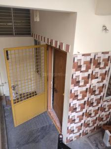 Balcony Image of 700 Sq.ft 2 BHK Independent House for rent in Mahalakshmi Layout Bengaluru for Rs. 16000
