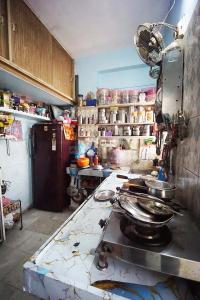 Kitchen Image of 855 Sq.ft 2 BHK Apartment / Flat for sale in Maninagar Ahmedabad for Rs. 4500000