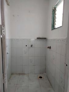 Common Bathroom One Image of 405 Sq.ft 1 BHK Apartment / Flat for rent in Saptarshi CHS, Kandivali West Mumbai for Rs. 25000