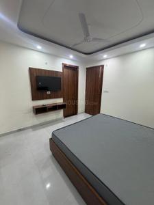 Bedroom Image of 950 Sq.ft 1 BHK Builder Floor for rent in CGHS Urban Green, Sector 39 Gurgaon for Rs. 32000