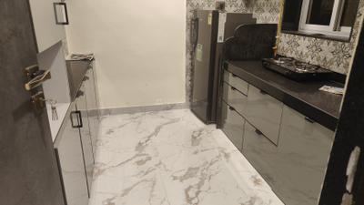 Kitchen Image of 550 Sq.ft 1 BHK Apartment / Flat for rent in Worli Mumbai for Rs. 75000